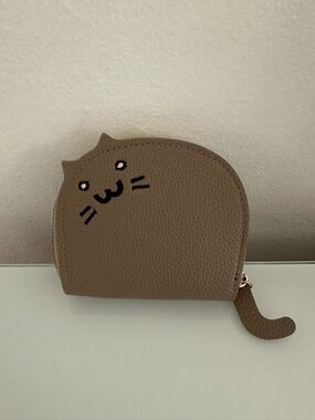 Brown Cat-Shaped Zip Pouch Wallet - Unbranded, coin purse cat.